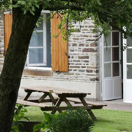 La Petite Maison O Bord De L'eau Дом отдыха *