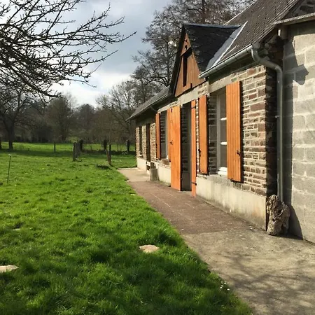 La Petite Maison O Bord De L'eau